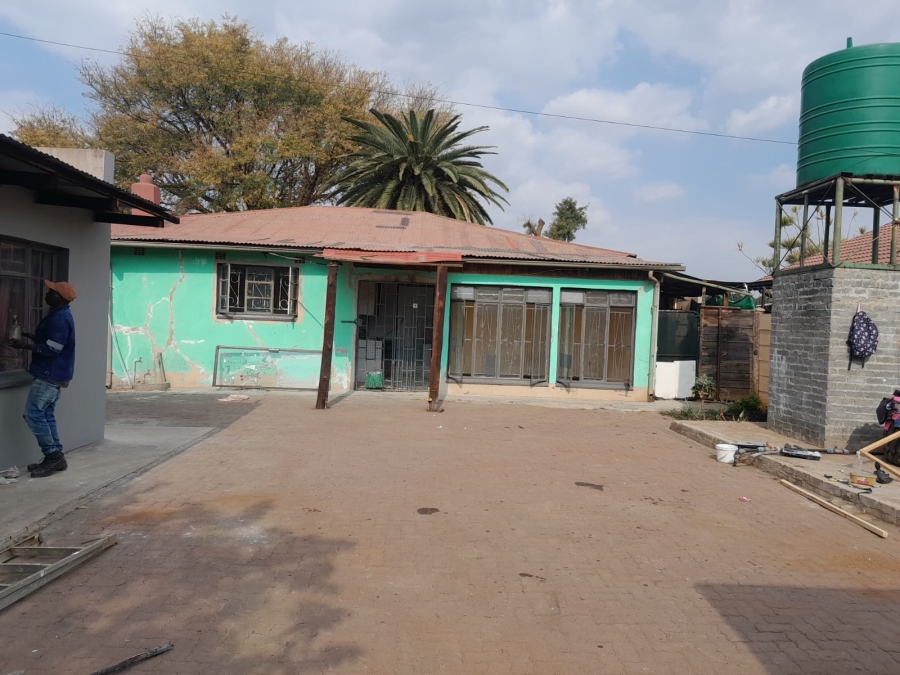 2 Bedroom Property for Sale in Oos Einde North West